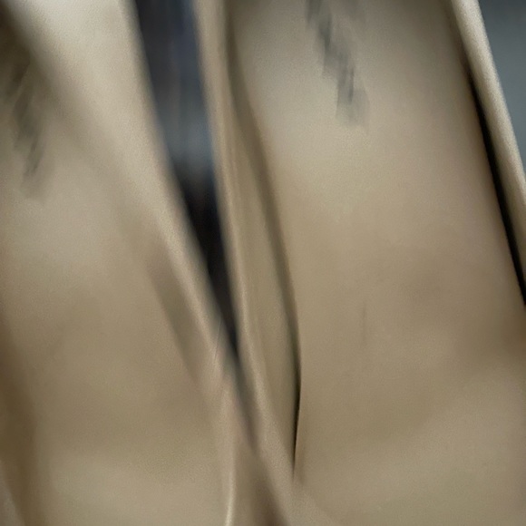 Heels - Picture 4 of 9